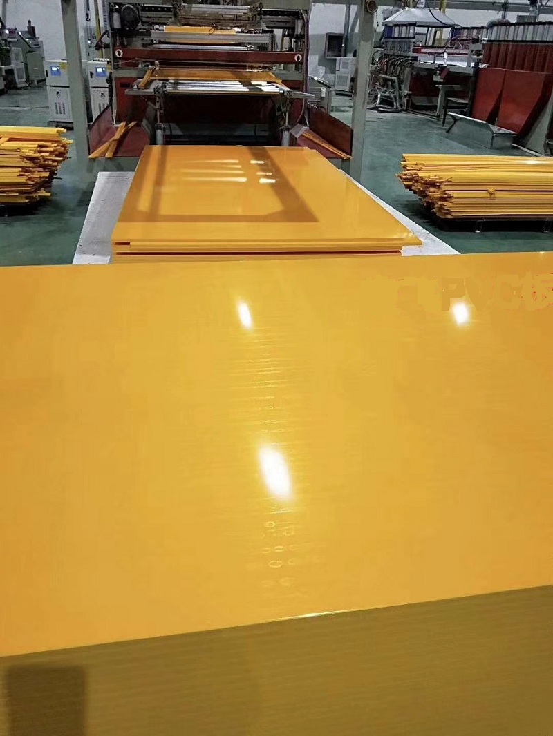 黄色PVC共挤板生产厂家
